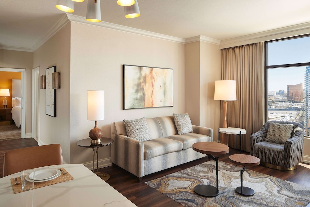 Hilton Grand Vacations Club on the Las Vegas Strip — Hotel rooms in Las Vegas, Nevada