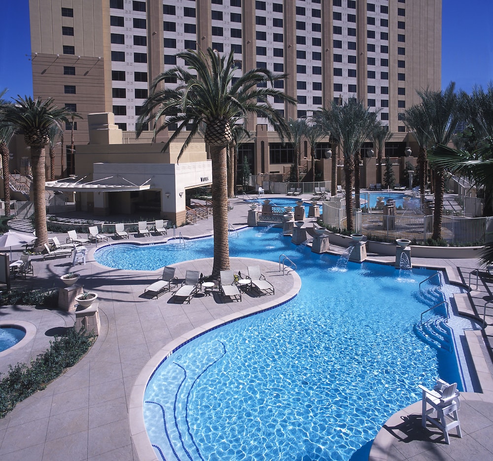 Hilton Grand Vacations Club on the Las Vegas Strip — Main photo in Las Vegas, Nevada