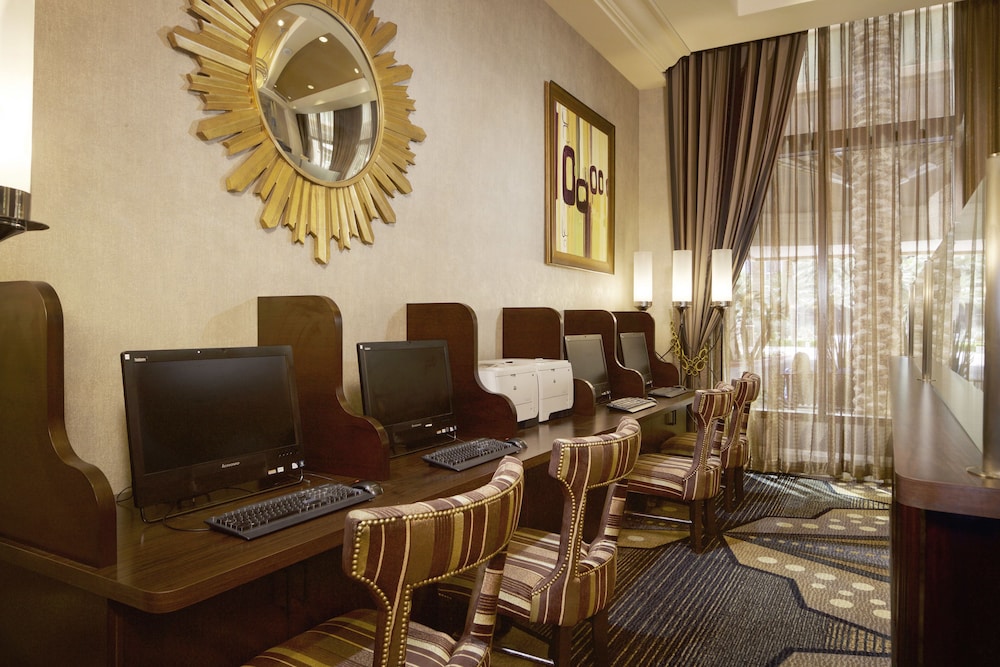 Hilton Grand Vacations Club on the Las Vegas Strip — Hotel building in Las Vegas, Nevada
