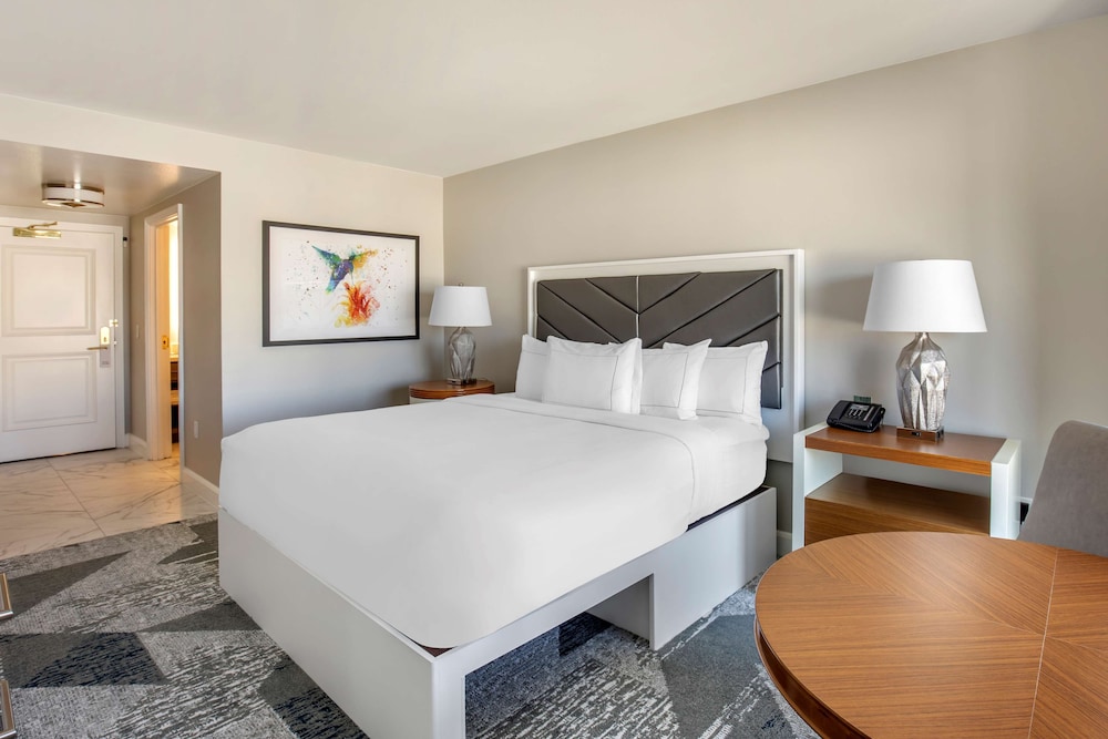 Hilton Grand Vacations Club on the Las Vegas Strip — Hotel rooms in Las Vegas, Nevada