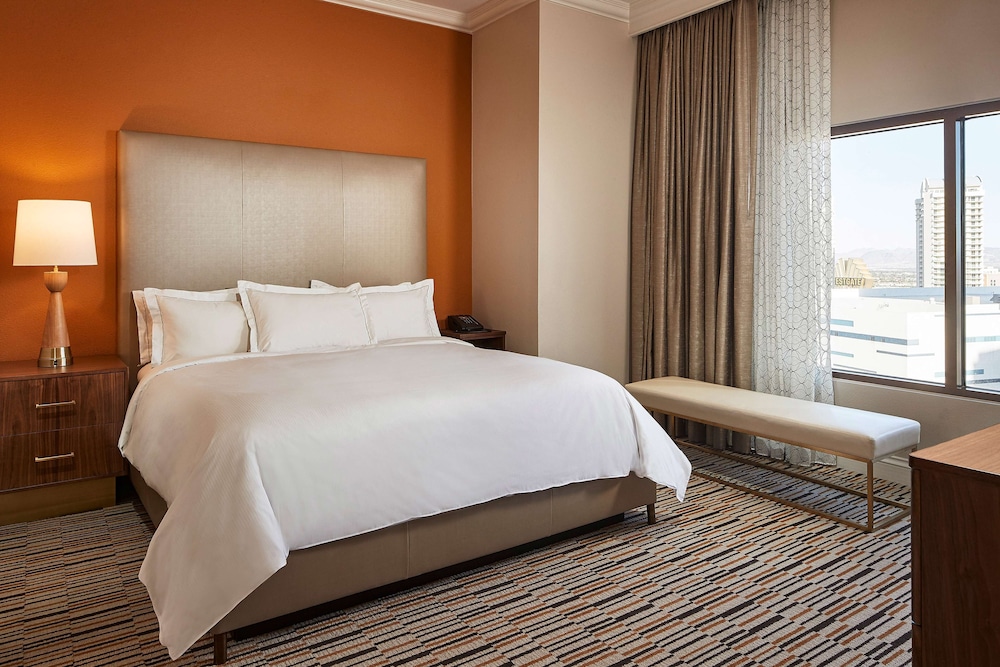 Hilton Grand Vacations Club on the Las Vegas Strip — Hotel rooms in Las Vegas, Nevada