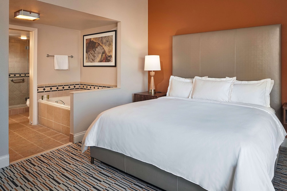 Hilton Grand Vacations Club on the Las Vegas Strip — Hotel rooms in Las Vegas, Nevada