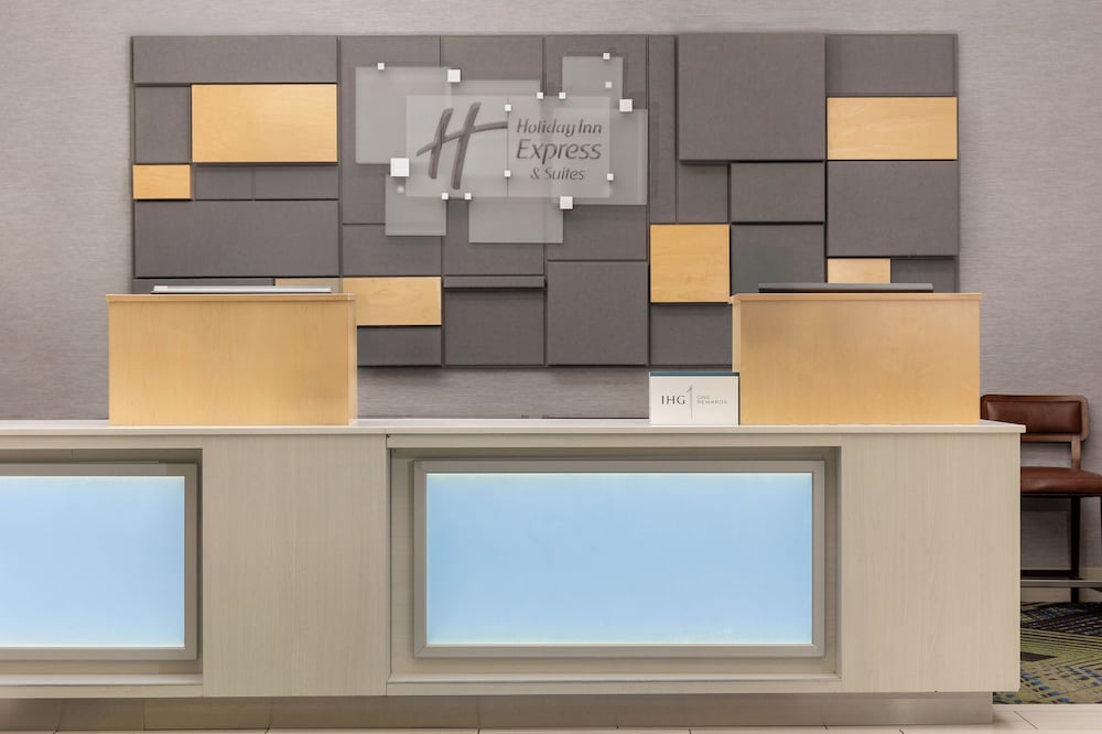 Holiday Inn Express & Suites Las Vegas SW - Spring Valley by IHG — Hotel building in Las Vegas, Nevada