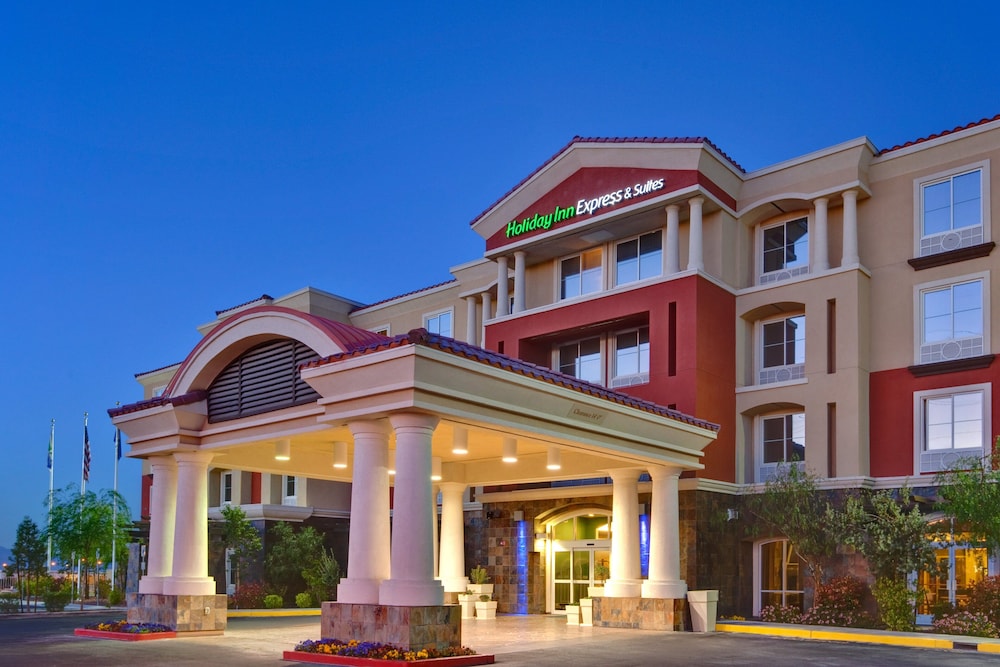 Holiday Inn Express & Suites Las Vegas SW - Spring Valley by IHG — Hotel building in Las Vegas, Nevada