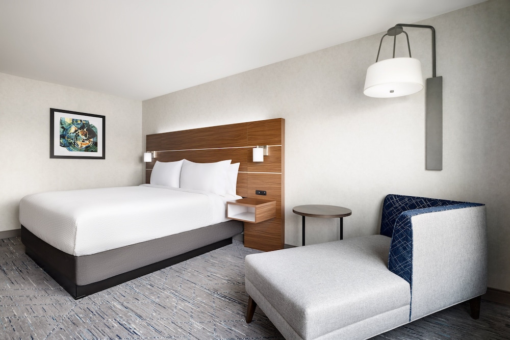 Holiday Inn Express Las Vegas - Stadium Area by IHG — Hotel rooms in Las Vegas, Nevada