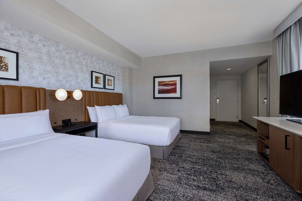 DoubleTree by Hilton Las Vegas East Flamingo — Hotel rooms in Las Vegas, Nevada