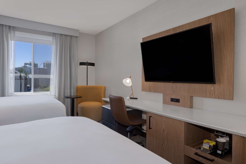 DoubleTree by Hilton Las Vegas East Flamingo — Hotel rooms in Las Vegas, Nevada