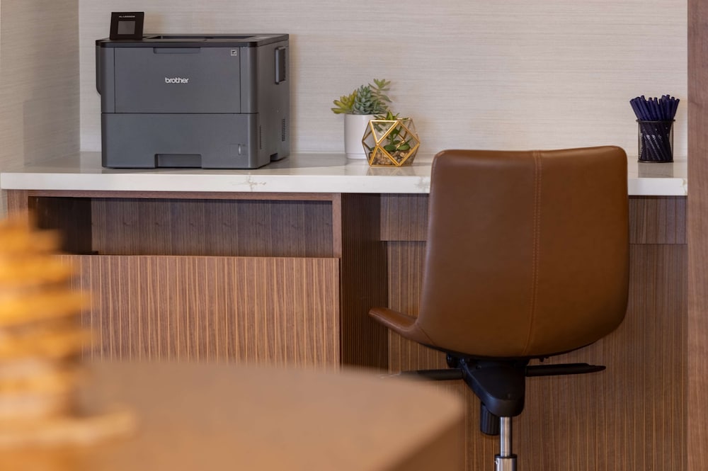 DoubleTree by Hilton Las Vegas East Flamingo — Hotel rooms in Las Vegas, Nevada