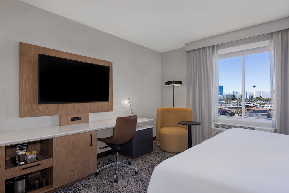 DoubleTree by Hilton Las Vegas East Flamingo — Hotel rooms in Las Vegas, Nevada