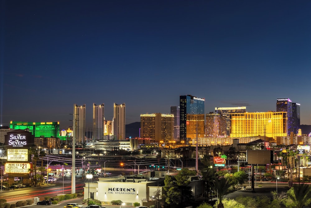 DoubleTree by Hilton Las Vegas East Flamingo — Attractions in the area in Las Vegas, Nevada