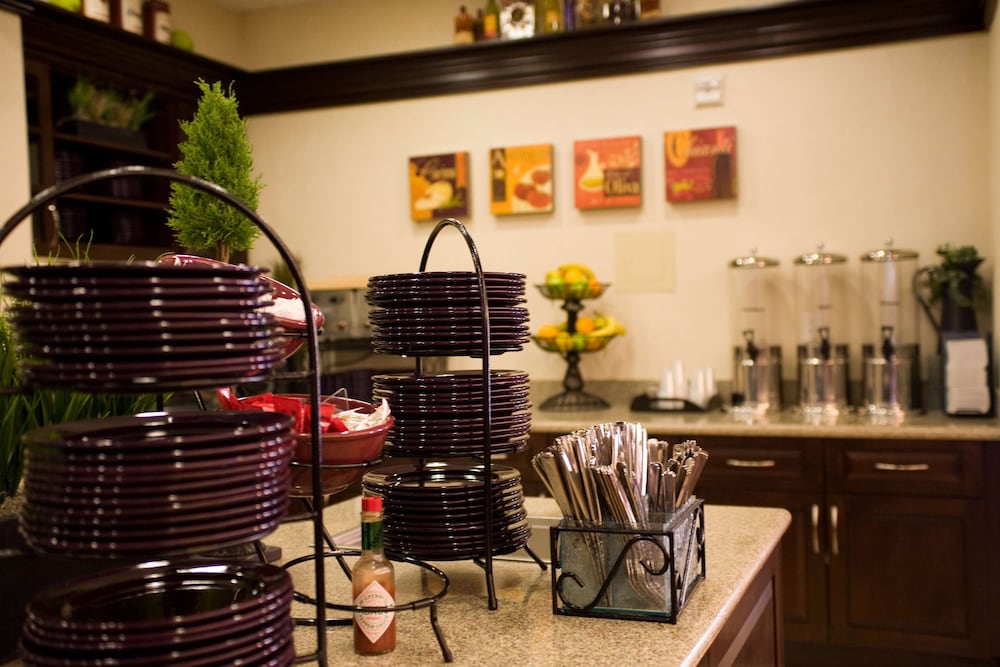 Homewood Suites by Hilton Las Vegas Airport — Restaurant & bars in Las Vegas, Nevada