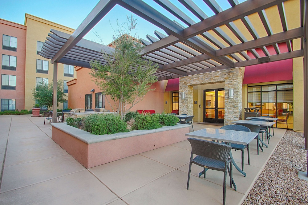 Homewood Suites by Hilton Las Vegas Airport — Hotel building in Las Vegas, Nevada