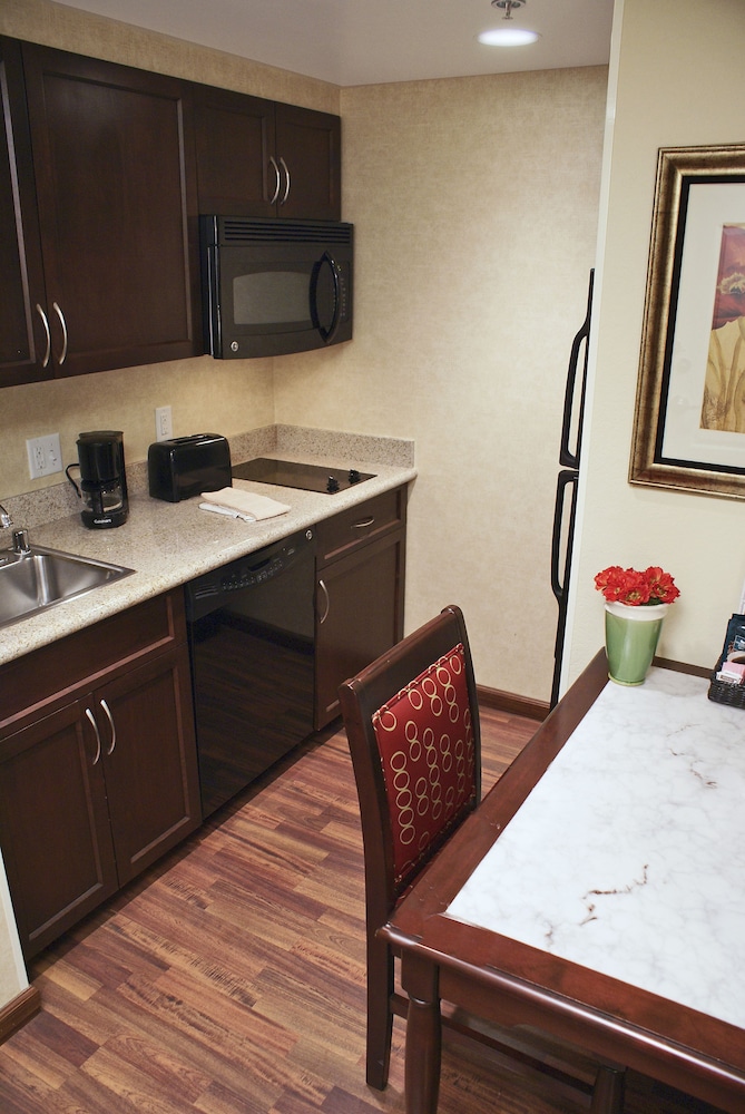 Homewood Suites by Hilton Las Vegas Airport — Hotel rooms in Las Vegas, Nevada