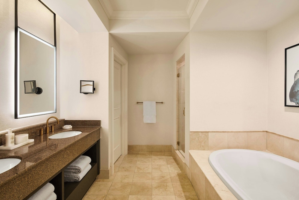 JW Marriott Las Vegas Resort & Spa — Hotel rooms in Las Vegas, Nevada