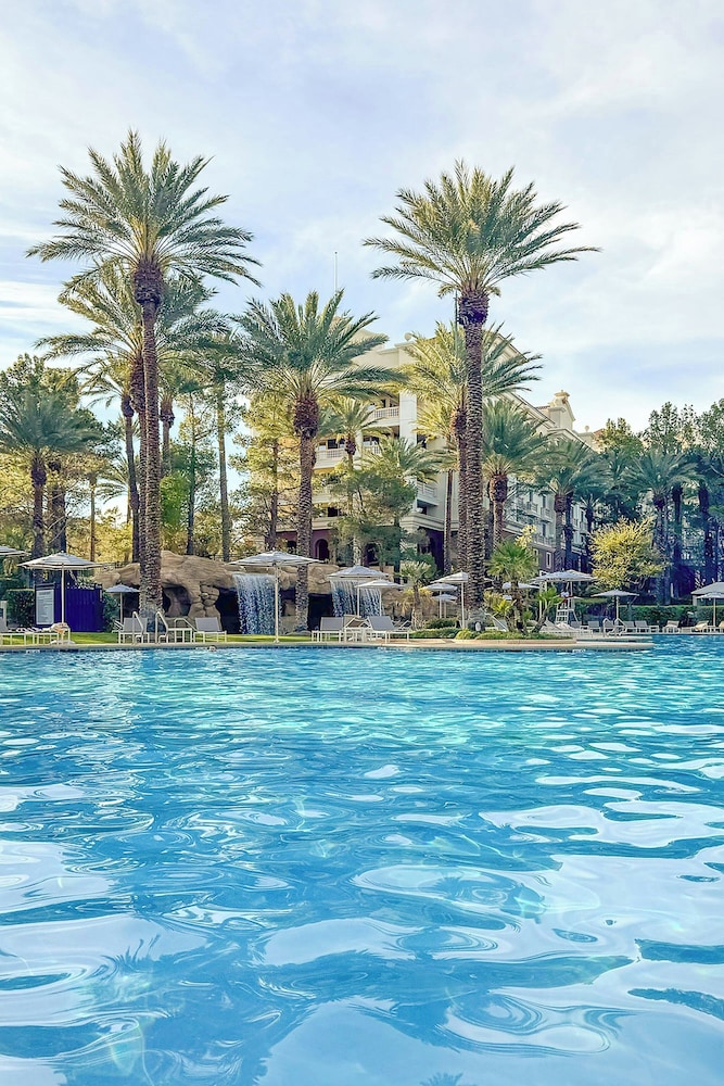 JW Marriott Las Vegas Resort & Spa — Swimming pool in Las Vegas, Nevada