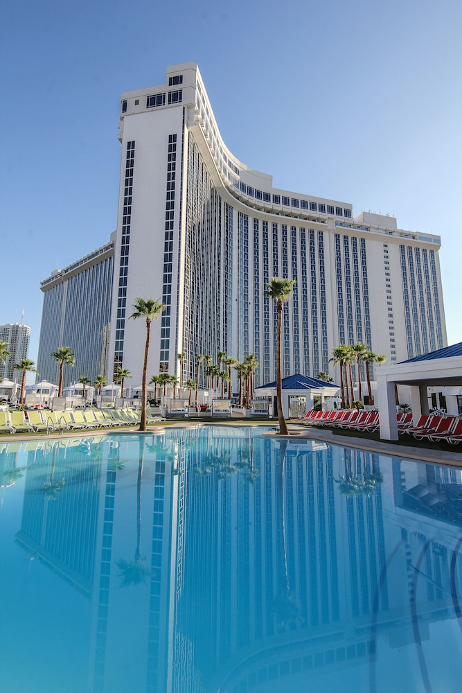 Westgate Las Vegas Resort & Casino — Hotel building in Las Vegas, Nevada