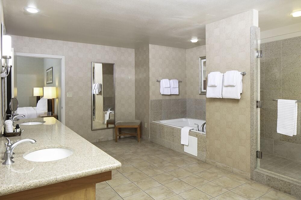 The Platinum Hotel — Hotel rooms in Las Vegas, Nevada
