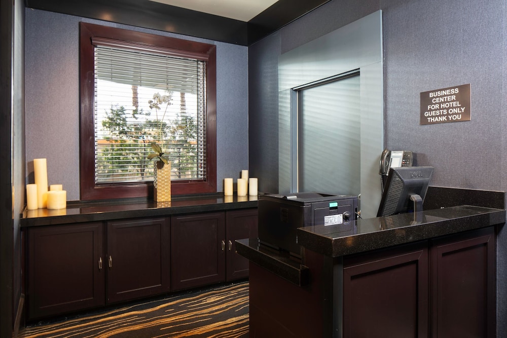 The Platinum Hotel — Hotel rooms in Las Vegas, Nevada