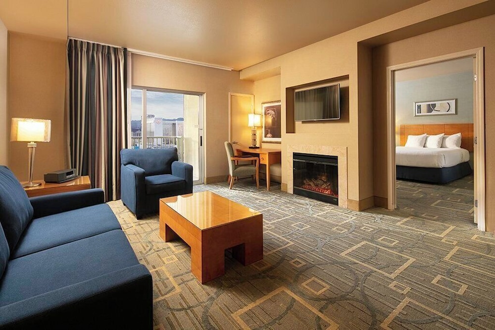 The Platinum Hotel — Hotel rooms in Las Vegas, Nevada