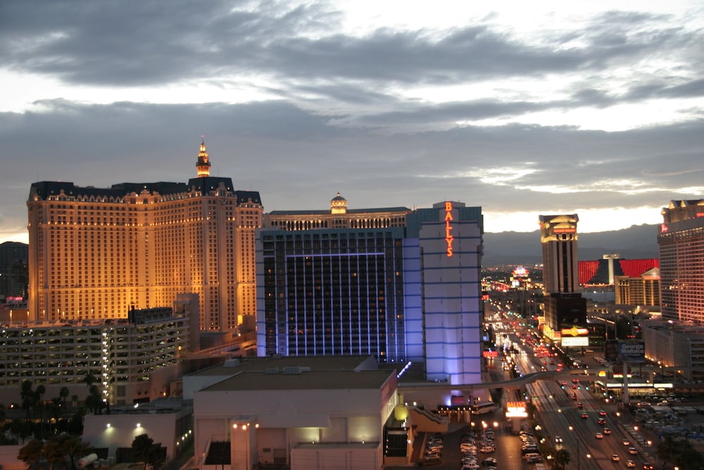 The Platinum Hotel — Hotel building in Las Vegas, Nevada