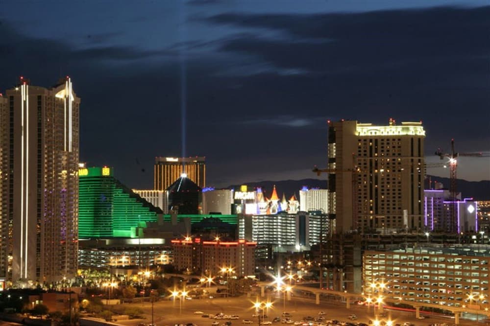 The Platinum Hotel — Attractions in the area in Las Vegas, Nevada