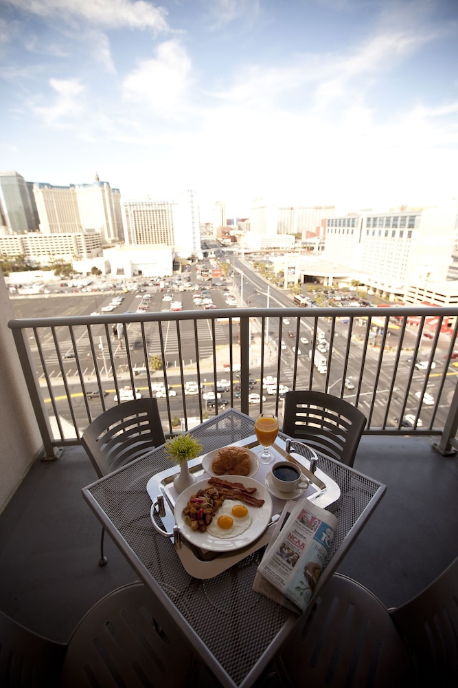 The Platinum Hotel — Hotel rooms in Las Vegas, Nevada