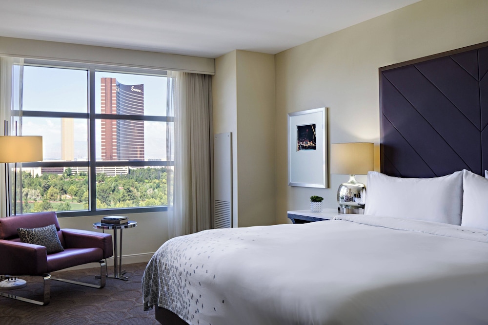 Renaissance Las Vegas Hotel — Hotel rooms in Las Vegas, Nevada