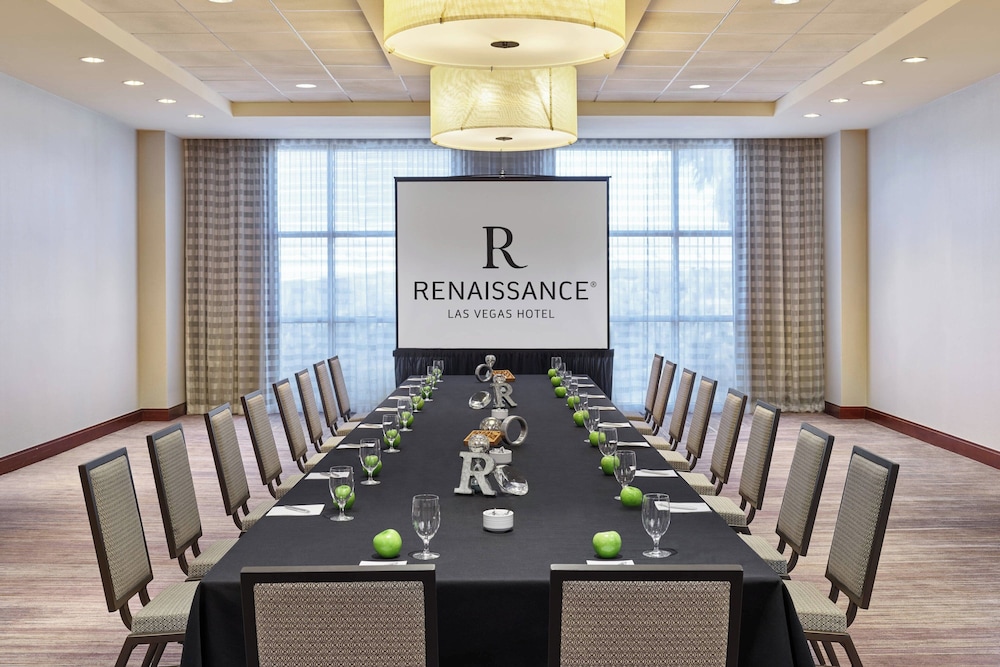 Renaissance Las Vegas Hotel — Hotel rooms in Las Vegas, Nevada