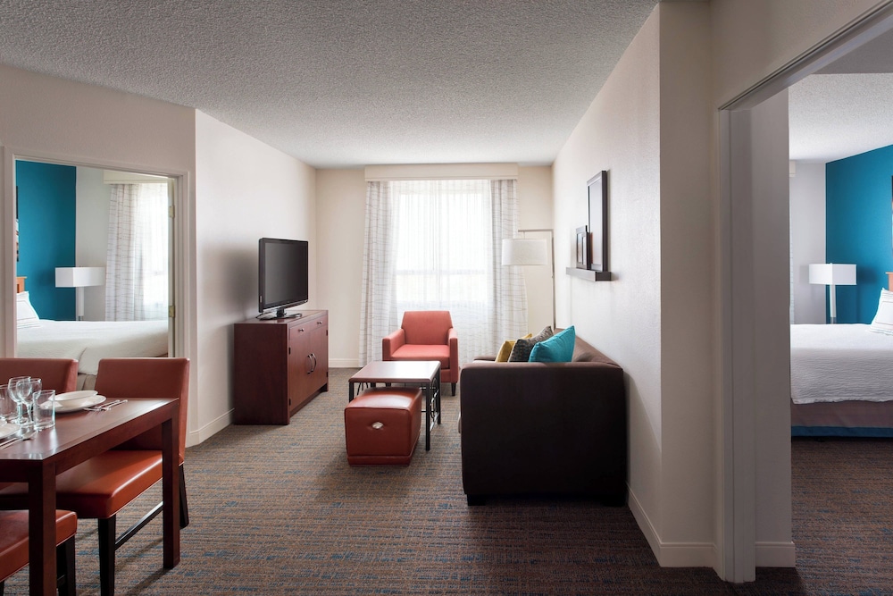 Residence Inn by Marriott Las Vegas Hughes Center — Hotel rooms in Las Vegas, Nevada