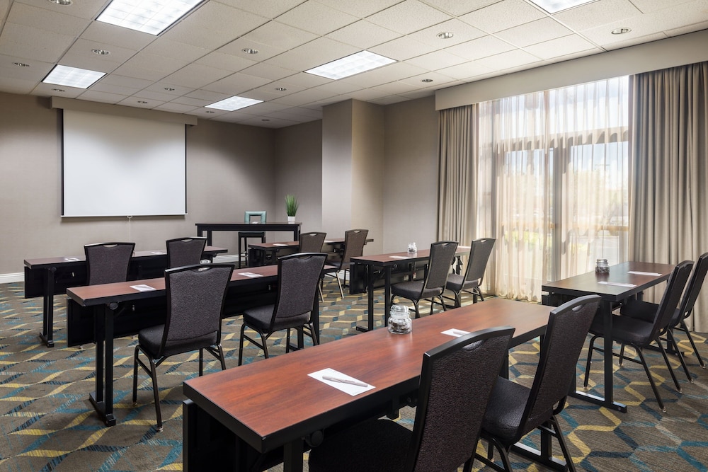 Residence Inn by Marriott Las Vegas Hughes Center — Hotel building in Las Vegas, Nevada