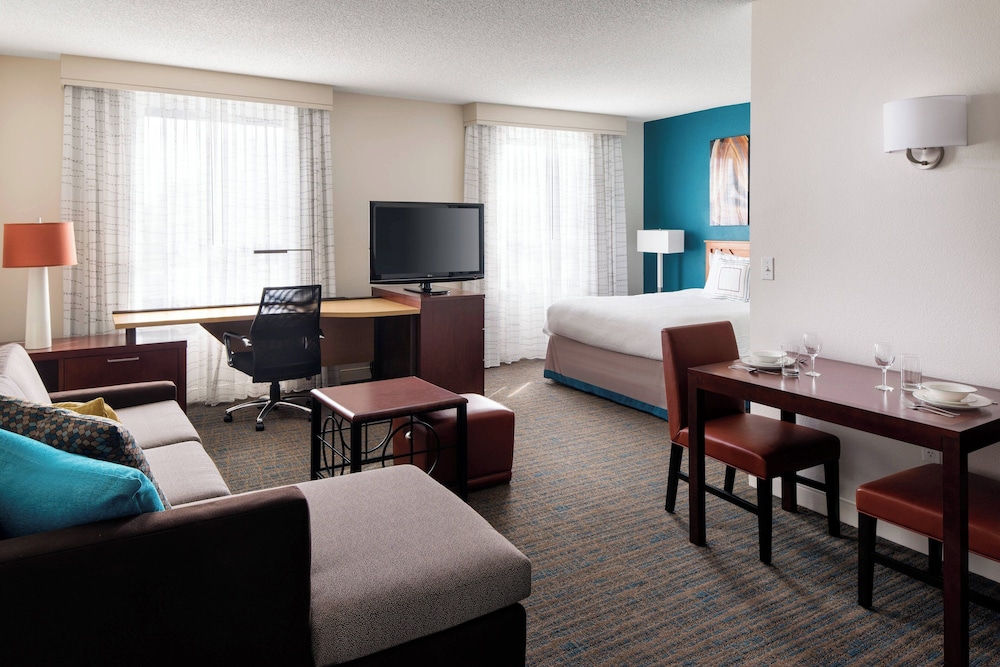 Residence Inn by Marriott Las Vegas Hughes Center — Hotel rooms in Las Vegas, Nevada