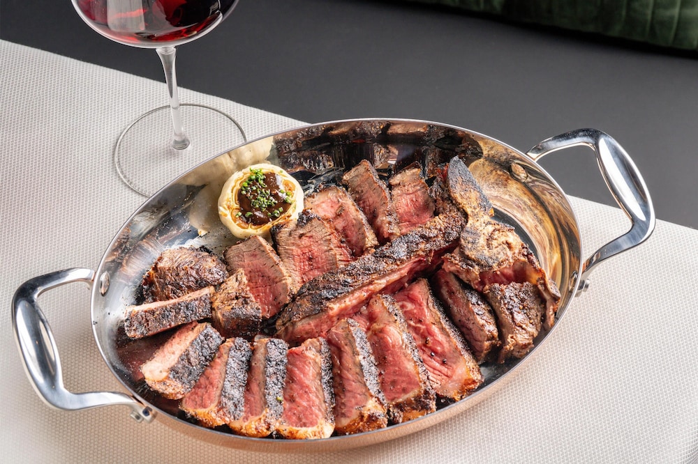 Rio Hotel & Casino, a Destination by Hyatt Hotel — Restaurant & bars in Las Vegas, Nevada