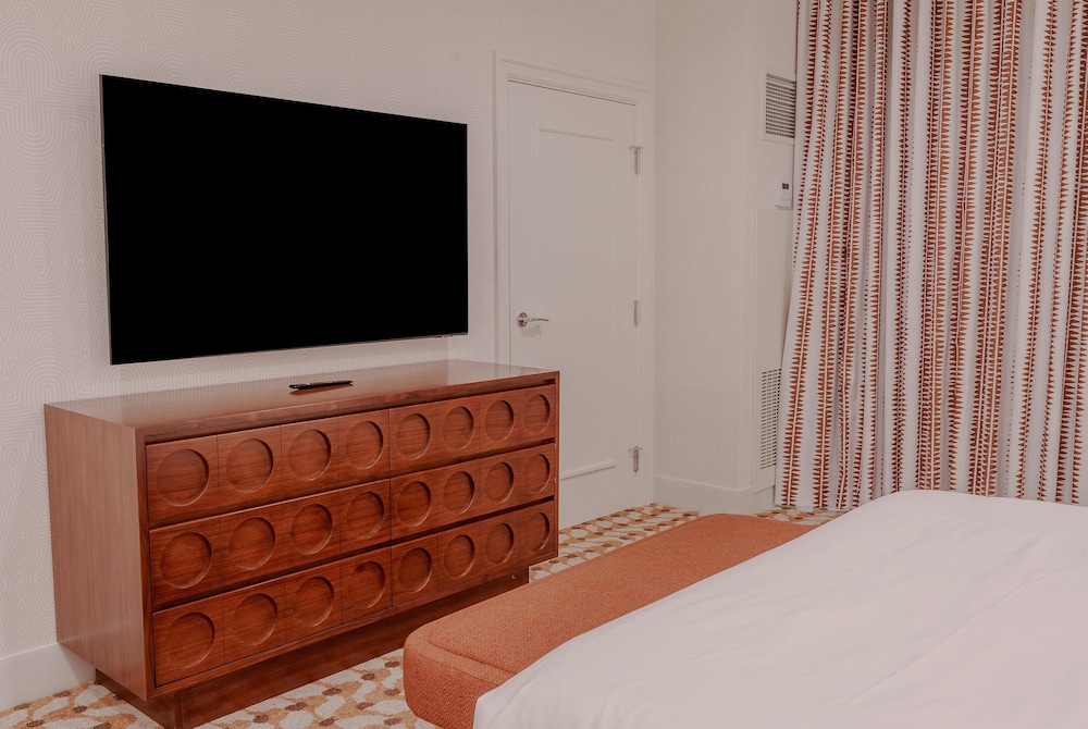 Rio Hotel & Casino, a Destination by Hyatt Hotel — Hotel rooms in Las Vegas, Nevada