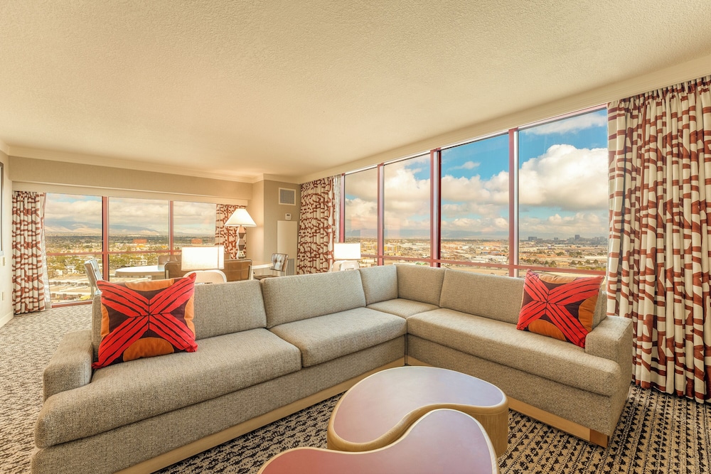 Rio Hotel & Casino, a Destination by Hyatt Hotel — Hotel rooms in Las Vegas, Nevada