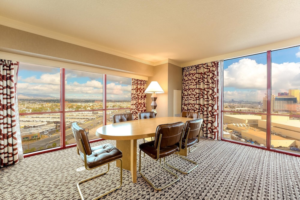 Rio Hotel & Casino, a Destination by Hyatt Hotel — Hotel rooms in Las Vegas, Nevada