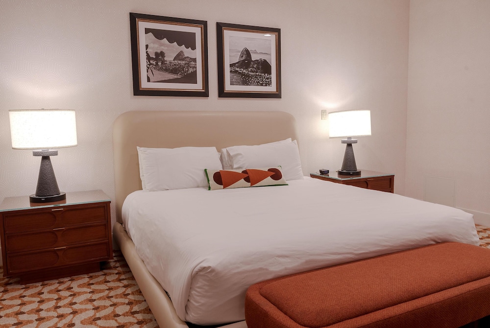 Rio Hotel & Casino, a Destination by Hyatt Hotel — Hotel rooms in Las Vegas, Nevada