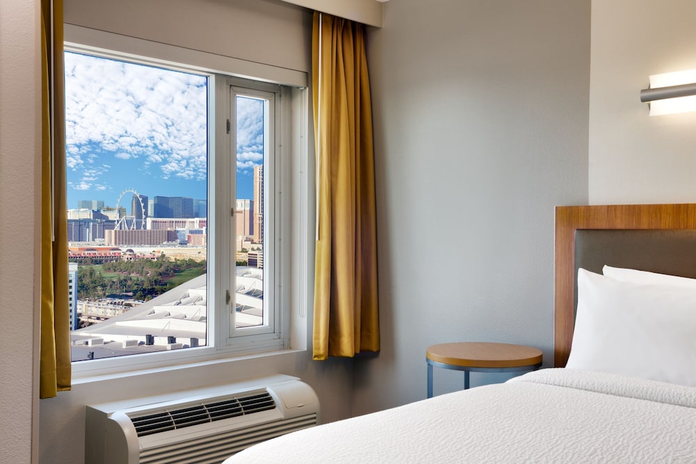 SpringHill Suites by Marriott Las Vegas Convention Center — Hotel rooms in Las Vegas, Nevada