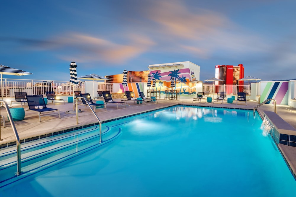 SpringHill Suites by Marriott Las Vegas Convention Center — Main photo in Las Vegas, Nevada