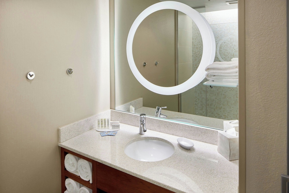 SpringHill Suites by Marriott Las Vegas Convention Center — Hotel rooms in Las Vegas, Nevada
