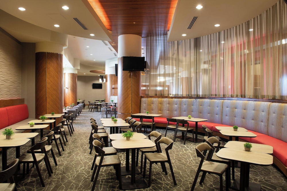 SpringHill Suites by Marriott Las Vegas Convention Center — Restaurant & bars in Las Vegas, Nevada