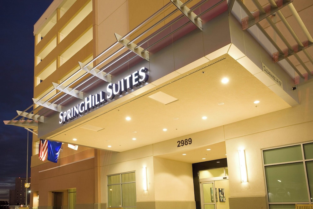 SpringHill Suites by Marriott Las Vegas Convention Center — Hotel building in Las Vegas, Nevada