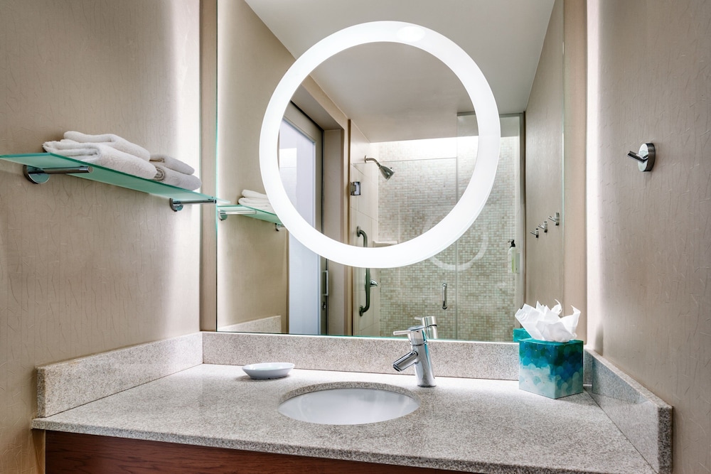 SpringHill Suites by Marriott Las Vegas Convention Center — Hotel rooms in Las Vegas, Nevada