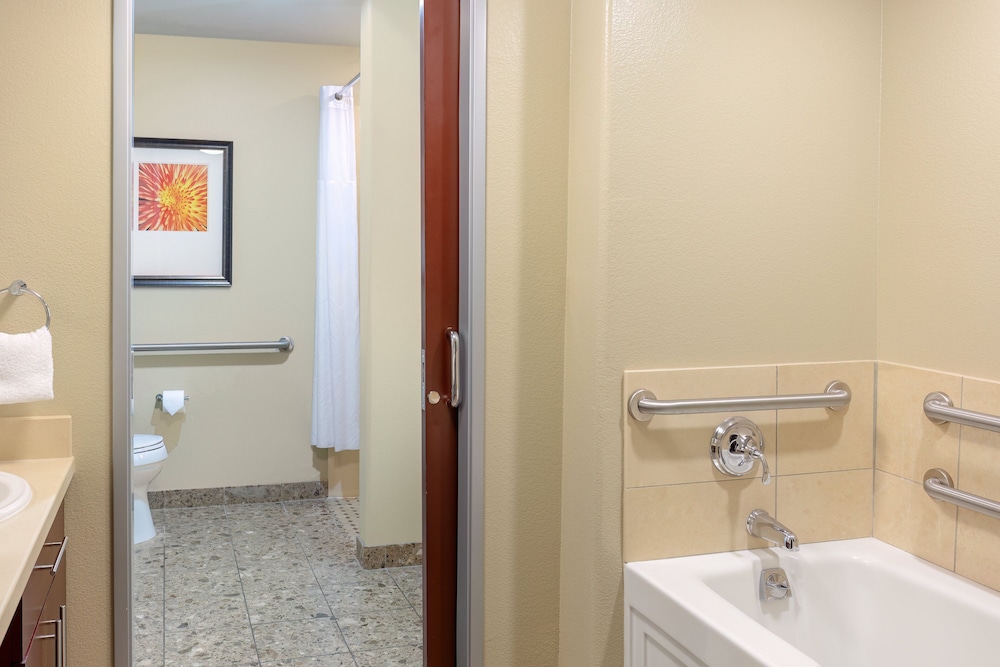 Staybridge Suites: Las Vegas - Stadium District by IHG — Hotel rooms in Las Vegas, Nevada
