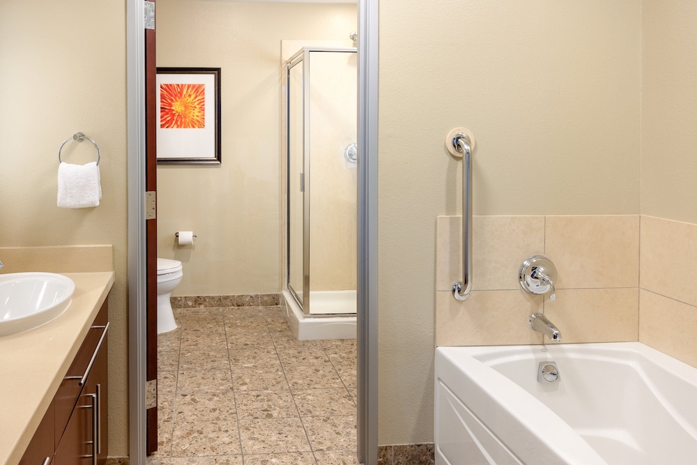 Staybridge Suites: Las Vegas - Stadium District by IHG — Hotel rooms in Las Vegas, Nevada