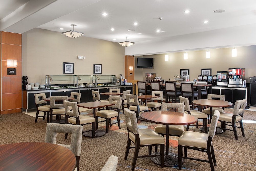 Staybridge Suites: Las Vegas - Stadium District by IHG — Restaurant & bars in Las Vegas, Nevada