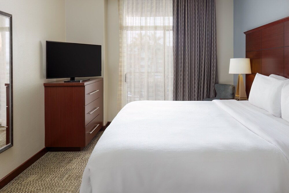 Staybridge Suites: Las Vegas - Stadium District by IHG — Hotel rooms in Las Vegas, Nevada