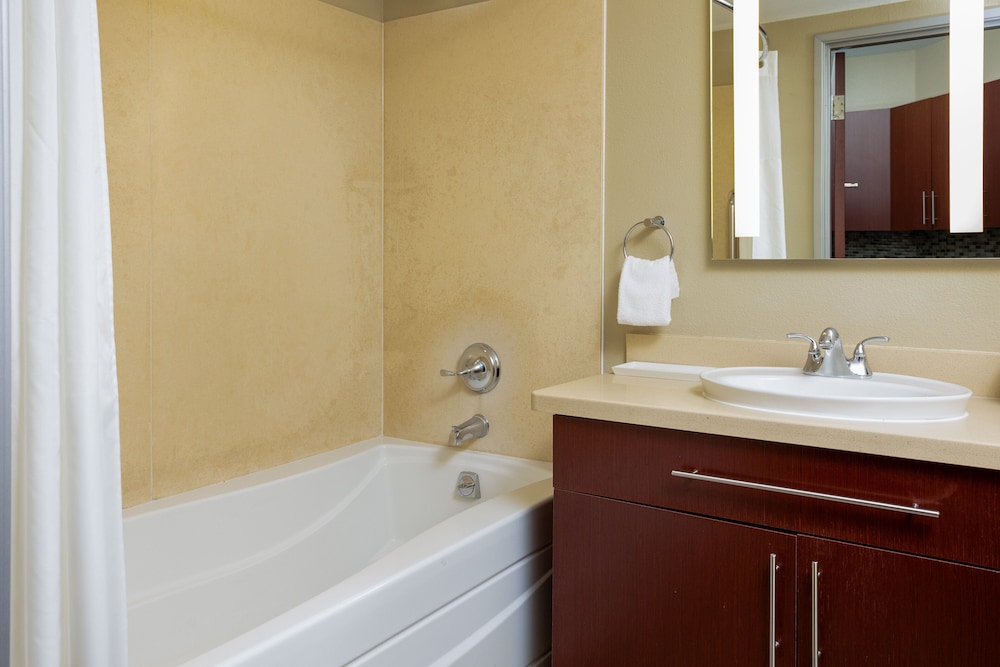 Staybridge Suites: Las Vegas - Stadium District by IHG — Hotel rooms in Las Vegas, Nevada
