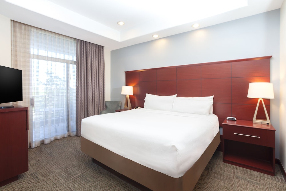 Staybridge Suites: Las Vegas - Stadium District by IHG — Hotel rooms in Las Vegas, Nevada