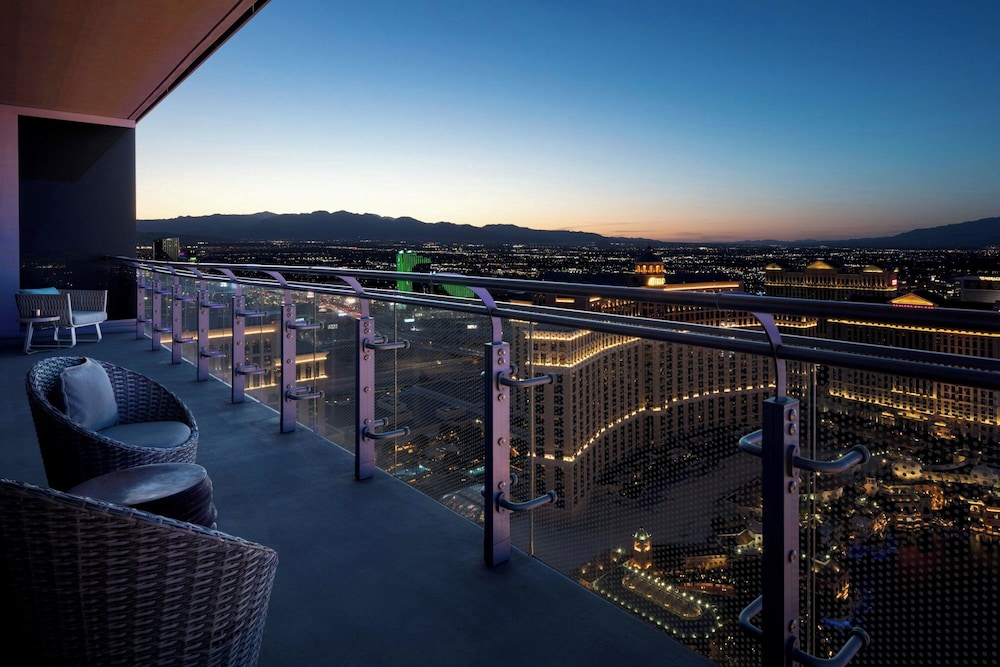The Cosmopolitan Of Las Vegas — Hotel rooms in Las Vegas, Nevada