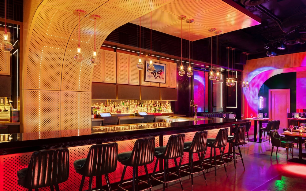 The Cosmopolitan Of Las Vegas — Restaurant & bars in Las Vegas, Nevada